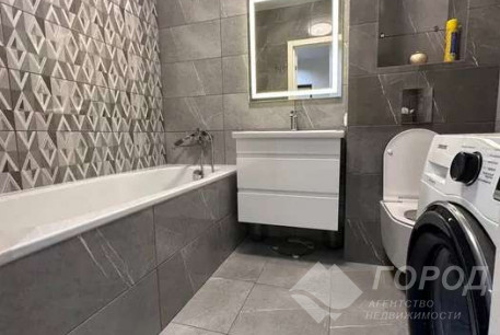 Продам 2-х кімнатну квартиру в новобудові, ХТЗ, ХТЗ метро, Код: 814083/1