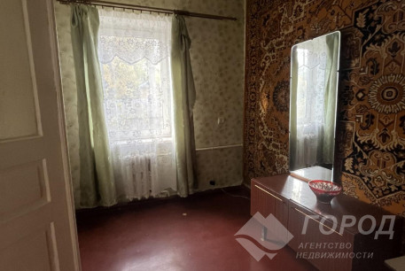 Продам 4-х кімнатну квартиру, ХТЗ, Восточный (ХТЗ), Код: 814085/1