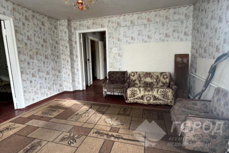 Продам 4-х кімнатну квартиру, ХТЗ, Восточный (ХТЗ), Код: 814085/1