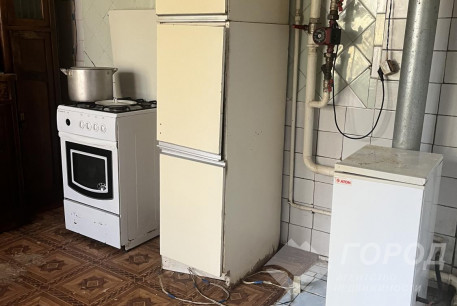 Продам 4-х кімнатну квартиру, ХТЗ, Восточный (ХТЗ), Код: 814085/1