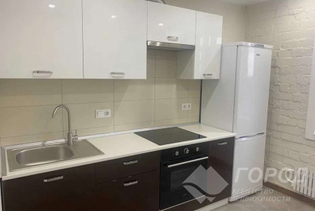 Продам 2-х кімнатну квартиру, Одесская, Код: 814087/1