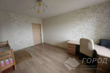 Продам 3-х кімнатну квартиру, Гагарина проспект, Метростроителей метро, Код: 814117/1