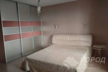 Продам 3-х кімнатну квартиру, Гагарина проспект, Метростроителей метро, Код: 814117/1