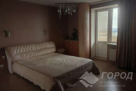 Продам 3-х кімнатну квартиру, Гагарина проспект, Метростроителей метро, Код: 814117/1