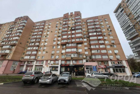 Продам 3-х кімнатну квартиру, Гагарина проспект, Метростроителей метро, Код: 814117/1