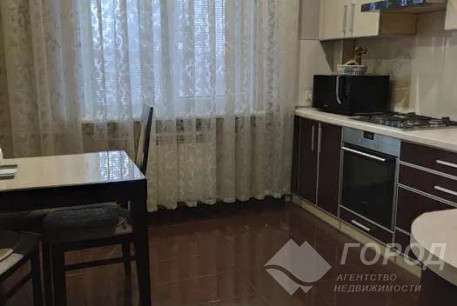 Продам 2-х кімнатну квартиру, Сосновая Горка, Научная метро, Код: 814193/1