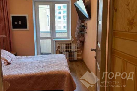 Сдам 3-х кімнатну квартиру, Гагарина проспект, Защитников Украины метро (Площадь Восстания), Код: 814210/1