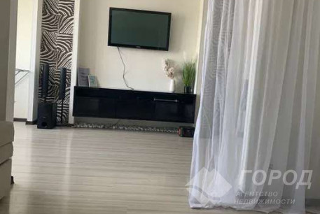 Продам 2-х кімнатну квартиру, Новые дома, Коммунальный рынок, Код: 814221/1