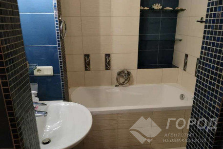 Сдам 4-х кімнатну квартиру, Центр, Университет метро, Код: 814259/1