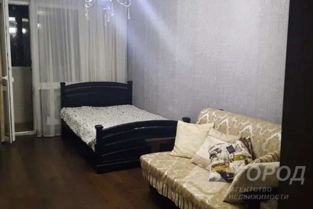 Продам 4-х кімнатну квартиру, Журавлевка, Код: 814269/1