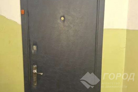 Продам 2-х кімнатну квартиру, ХТЗ, Пролетарская метро (Индустриальная), Код: 814351/1