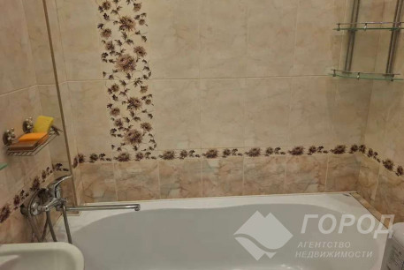 Продам 2-х кімнатну квартиру, ХТЗ, Пролетарская метро (Индустриальная), Код: 814351/1