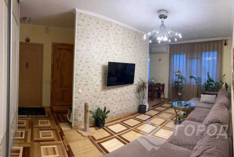 Продам 3-х кімнатну квартиру, Алексеевка, Остановка Солнечная, Код: 814357/1