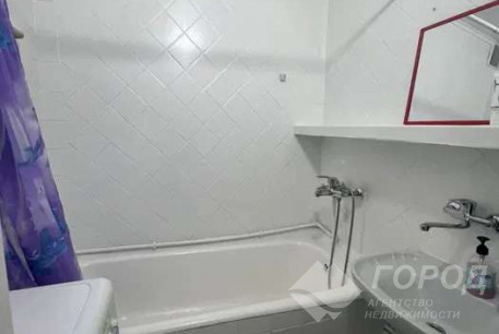 Продам 1-кімнатну квартиру, Новые дома, Маршала Жукова метро (Дворец спорта), Код: 814382/1