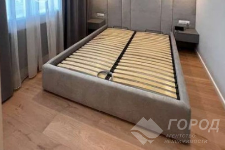 Продам 2-х кімнатну квартиру в новобудові, Центр, Код: 814437/1