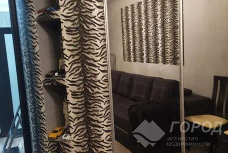 Продам 3-х кімнатну квартиру, ХТЗ, ХТЗ метро, Код: 814489/1