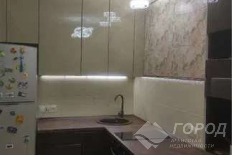 Продам 3-х кімнатну квартиру, ХТЗ, ХТЗ метро, Код: 814489/1