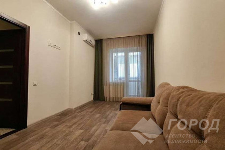 Продам 2-х кімнатну квартиру, Центр, Код: 814491/1