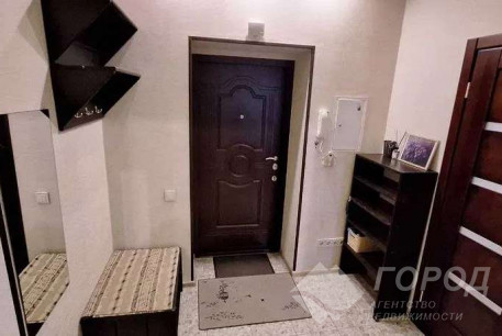 Продам 2-х кімнатну квартиру, Центр, Код: 814491/1