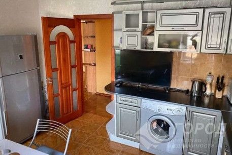 Продам 3-х кімнатну квартиру, Гагарина проспект, Защитников Украины метро (Площадь Восстания), Код: 814514/1