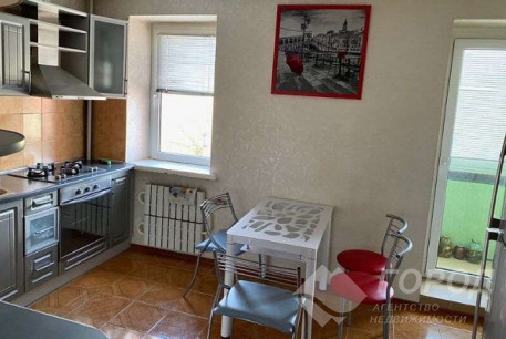 Продам 3-х кімнатну квартиру, Гагарина проспект, Защитников Украины метро (Площадь Восстания), Код: 814514/1