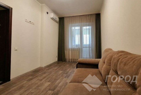 Продам 2-х кімнатну квартиру, Центр, Код: 814523/1