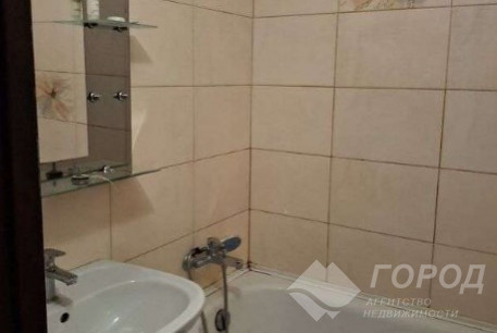 Продам 2-х кімнатну квартиру, Рогань, Код: 814602/1