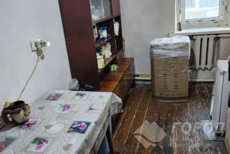 Продам 1-кімнатну квартиру, Центральный рынок, Код: 814620/1