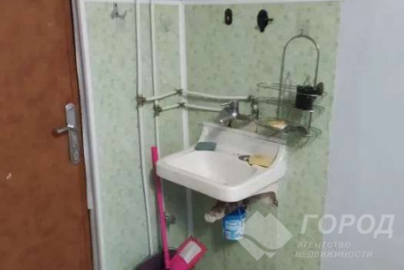 Сдам гостинку, Новые дома, Армейская метро (Советской Армии), Код: 814671/1