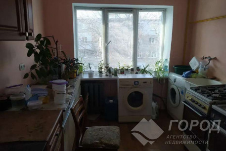 Сдам гостинку, Новые дома, Армейская метро (Советской Армии), Код: 814671/1