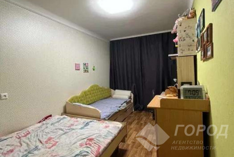 Продам 2-х кімнатну квартиру, Рогань, Код: 814678/1