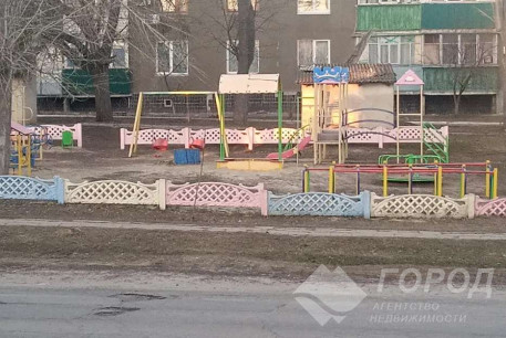 Продам 1-кімнатну квартиру, Рогань, Большая Рогань, Код: 814679/1