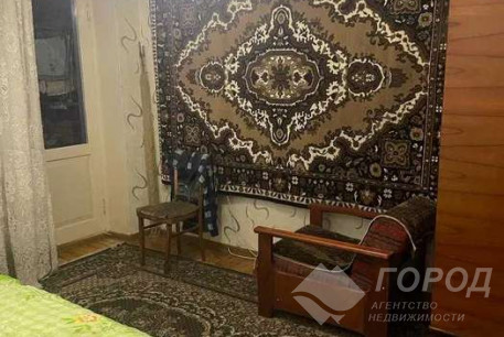 Продам 4-х кімнатну квартиру, Дергачевский р-н, Подворки (Дергачевский район), Код: 814680/1