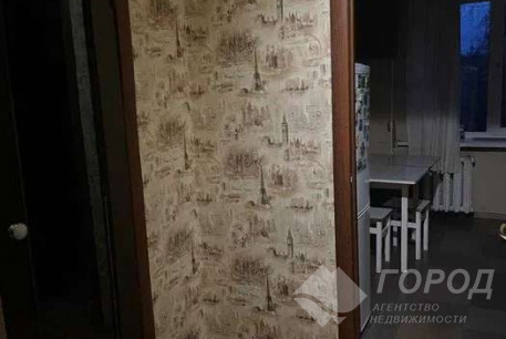 Продам 4-х кімнатну квартиру, Дергачевский р-н, Подворки (Дергачевский район), Код: 814680/1