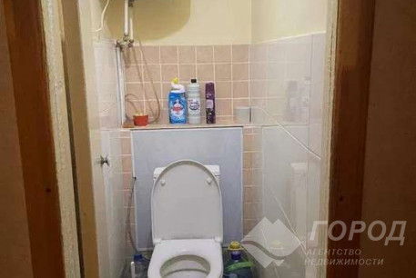 Продам 4-х кімнатну квартиру, Дергачевский р-н, Подворки (Дергачевский район), Код: 814680/1