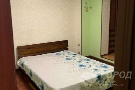 Продам 3-х кімнатну квартиру, Гагарина проспект, Защитников Украины метро (Площадь Восстания), Код: 814711/1