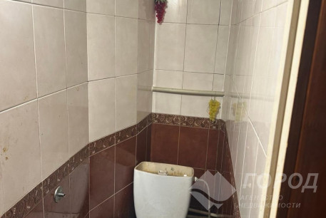 Продам 3-х кімнатну квартиру, Новые дома, Коммунальный рынок, Код: 814736/1