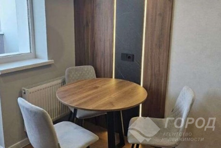 Продам 2-х кімнатну квартиру, ХТЗ, ХТЗ метро, Код: 814862/1