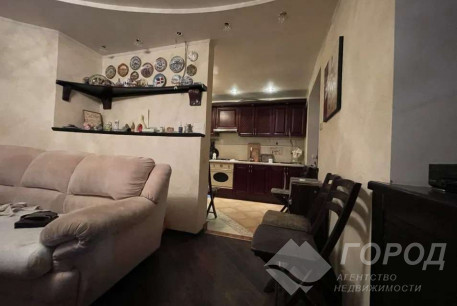 Продам 3-х кімнатну квартиру, Дергачевский р-н, Солоницевка пгт., Код: 814977/1