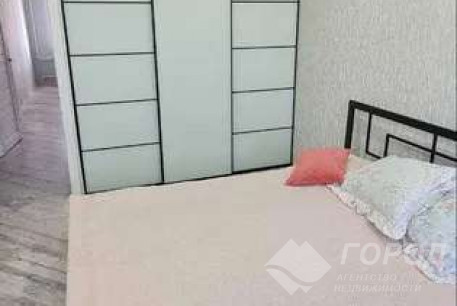 Продам 3-х кімнатну квартиру, ХТЗ, Хролы пос., Код: 814984/1