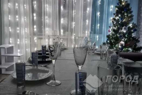 Продам 3-х кімнатну квартиру, ХТЗ, Хролы пос., Код: 814984/1