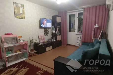 Продам 1-кімнатну квартиру, ХТЗ, Хролы пос., Код: 815001/1