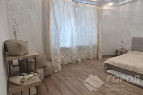 Продам 2-х кімнатну квартиру, Алексеевка, Код: 815012/2