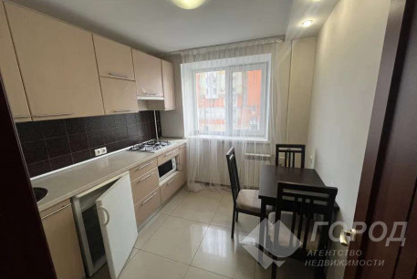 Продам 1-кімнатну квартиру, Гагарина проспект, Защитников Украины метро (Площадь Восстания), Код: 815017/2