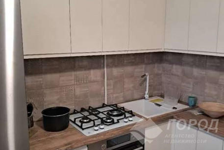 Продам 2-х кімнатну квартиру, ХТЗ, Хролы пос., Код: 815026/1