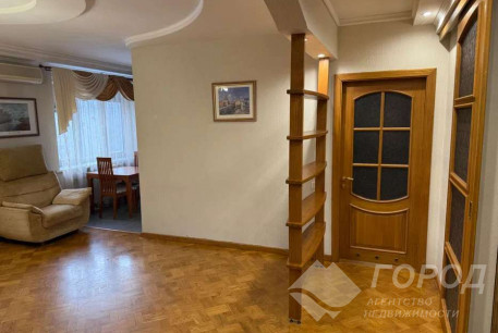 Продам 2-х кімнатну квартиру, Сосновая Горка, Научная метро, Код: 815058/1