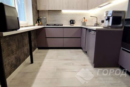 Продам 4-х кімнатну квартиру, ХТЗ, Масельского метро, Код: 815067/1