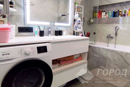 Продам 4-х кімнатну квартиру, ХТЗ, Масельского метро, Код: 815067/1