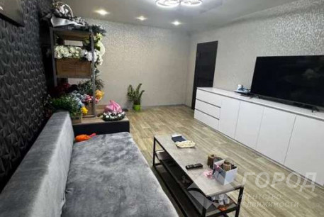 Продам 3-х кімнатну квартиру, Дергачевский р-н, Солоницевка пгт., Код: 815123/1