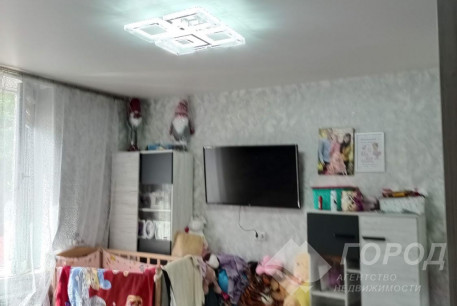 Продам 2-х кімнатну квартиру, Харьковский р-н, Травневое (Харьковский район), Код: 815189/1